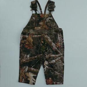 NWOT Bass Pro Shops Infant Camo Overalls